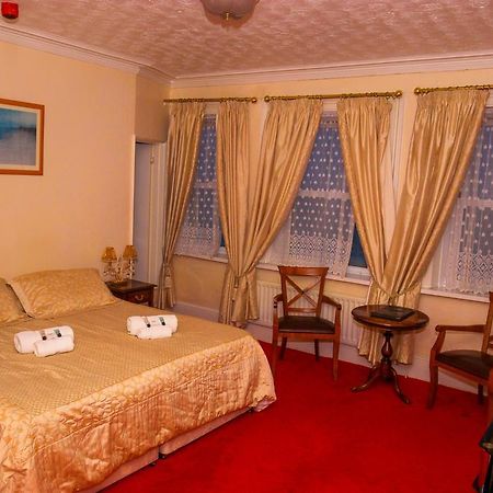 איסטבורן Albany Lions Hotel מראה חיצוני תמונה